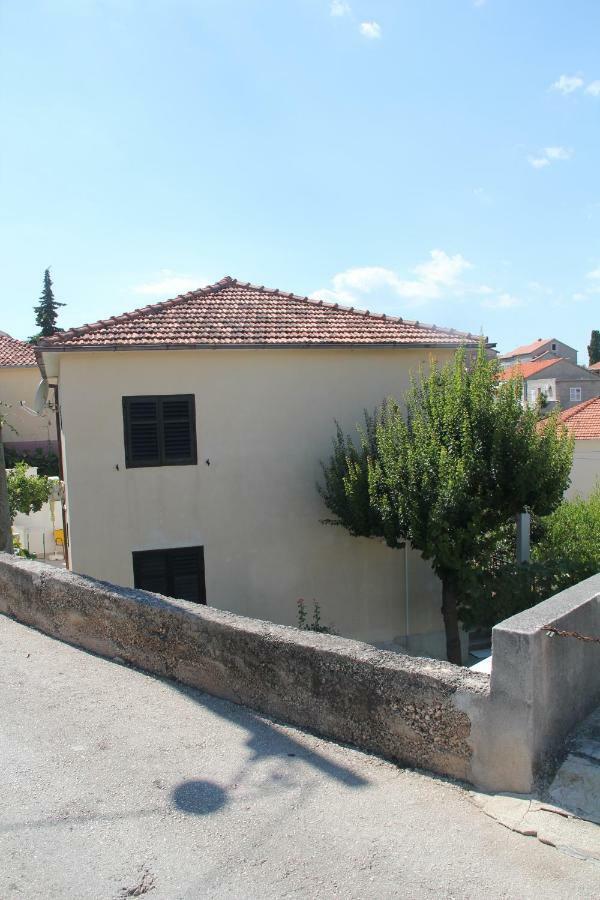 App Dujmovic Apartment Supetar Exterior photo