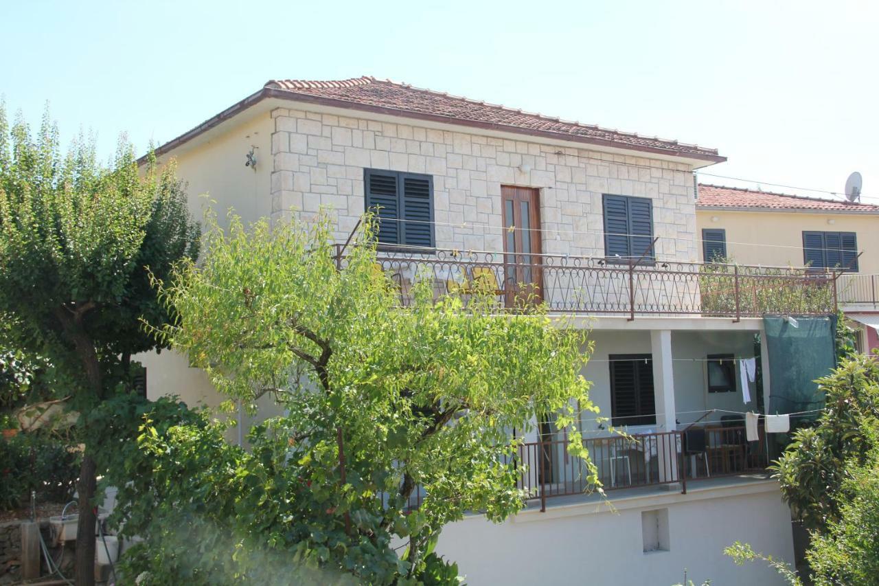 App Dujmovic Apartment Supetar Exterior photo