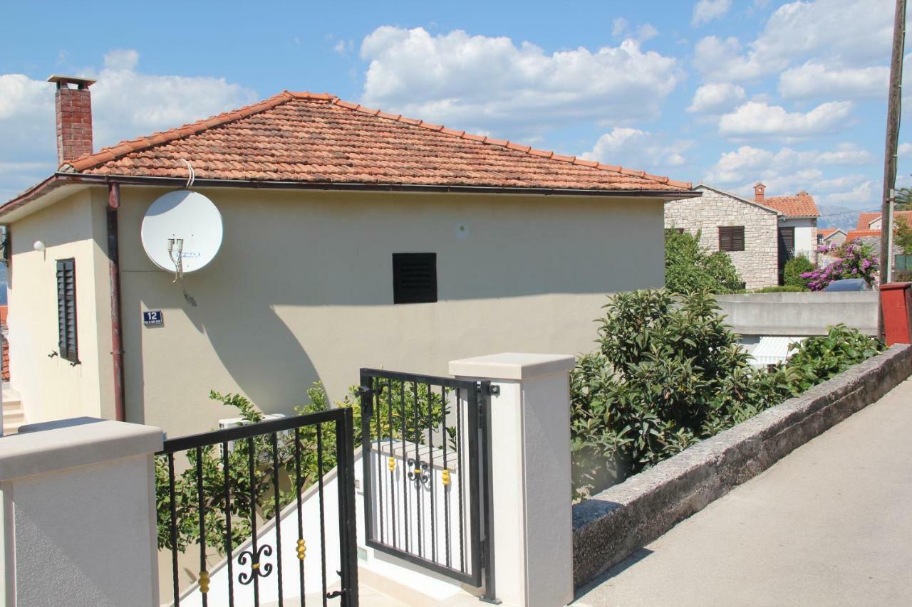 App Dujmovic Apartment Supetar Exterior photo